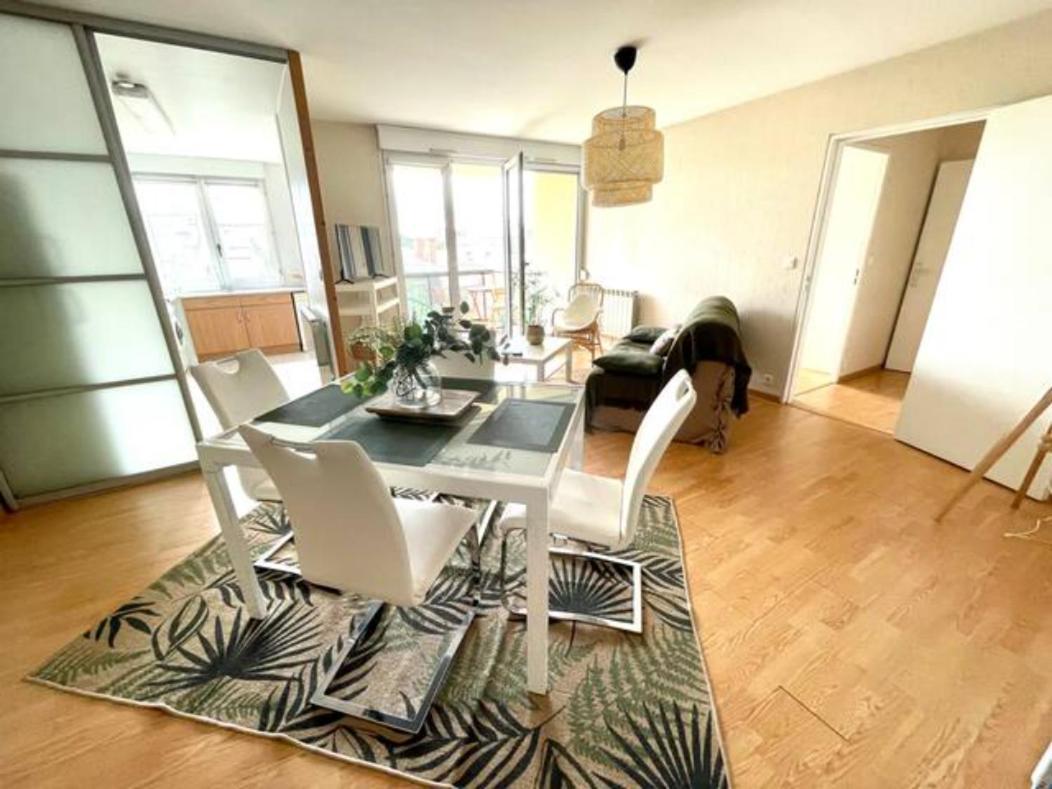 Hyper Centre Joy Apartment Реймс Екстериор снимка